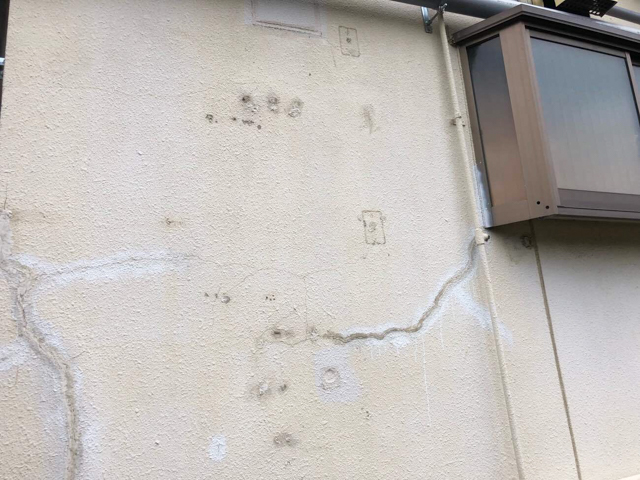 建物_外壁_ひび割れ