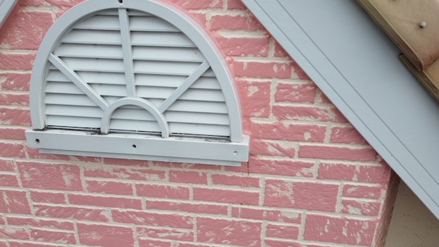 【八尾市弓削】換気口からの謎の水漏れ！原因特定と家を守る安心の解決策