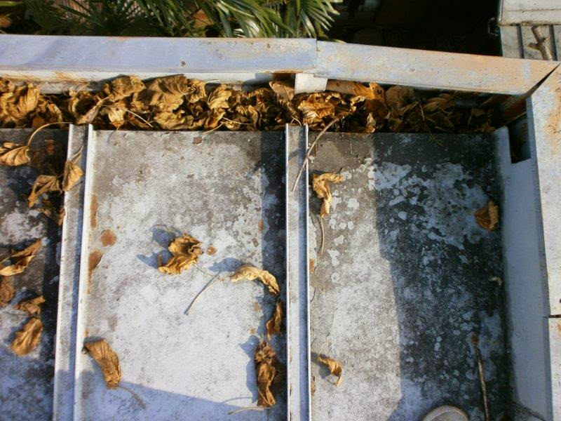 八尾市でトタン屋根のサビ対策！解体不要のカバー工法で断熱性もUP