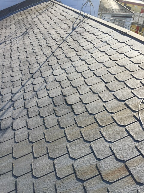 東大阪市瓢箪山｜屋根の溝に水が！雨漏り寸前のサビを部分修理で解決