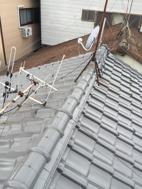 【松原市】強風によるアンテナ倒壊！火災保険の活用で屋根修理が0円に？