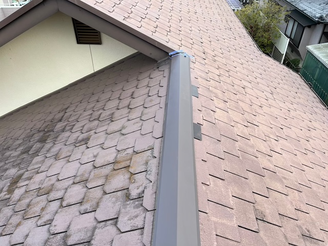 八尾市の戸建て住宅での屋根メンテナンス完了後の様子