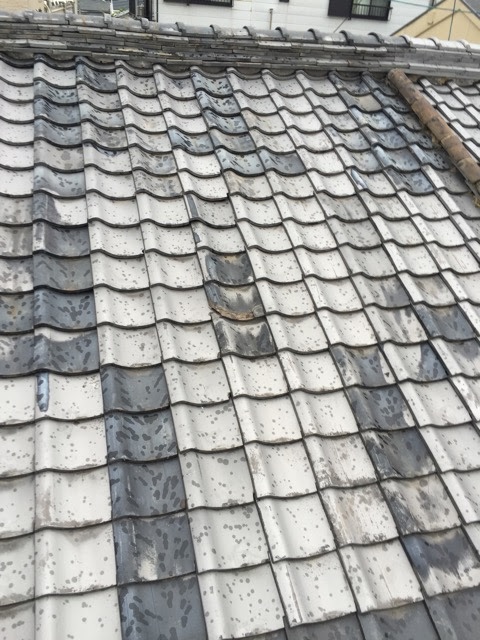 瓦屋根のズレ確認