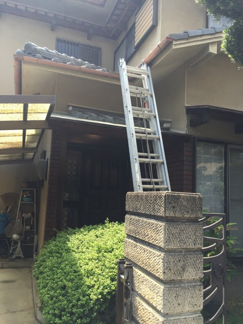 【大阪市東住吉区】台風後の瓦屋根点検！雨漏り前の部分修理で費用を1/5に抑える