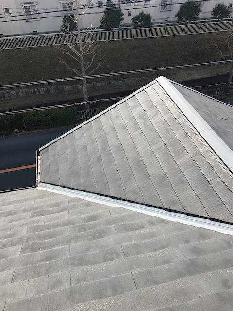 棟まわりの色あせ