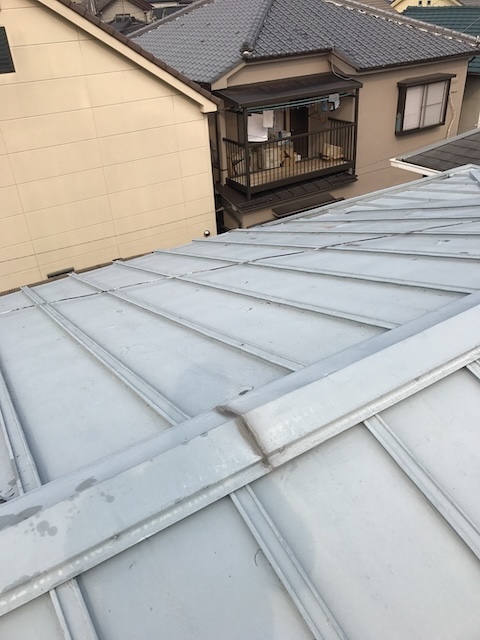 棟付近の金属屋根