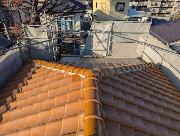 棟取り直し工事が完了し美しく強固に生まれ変わった池田市井口堂の屋根