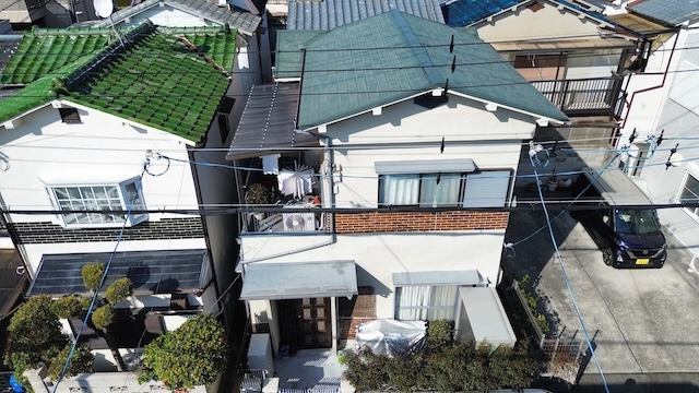 大阪市生野区のモルタル外壁補修前の住宅全景